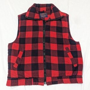 Woodland 100% Cotton Black And Red Buffalo Plaid Full Zip Collared Men's Vest